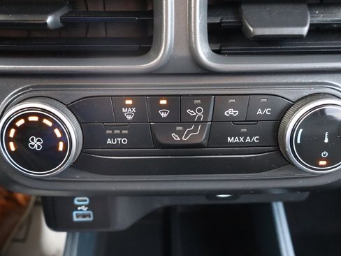 Used 2023 Ford Maverick XL image 17