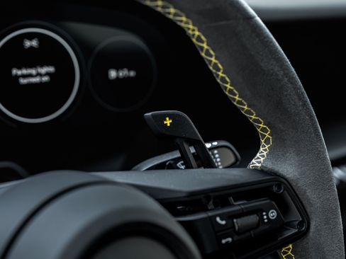 Used 2023 Porsche 911 Carrera GTS RWD image 39