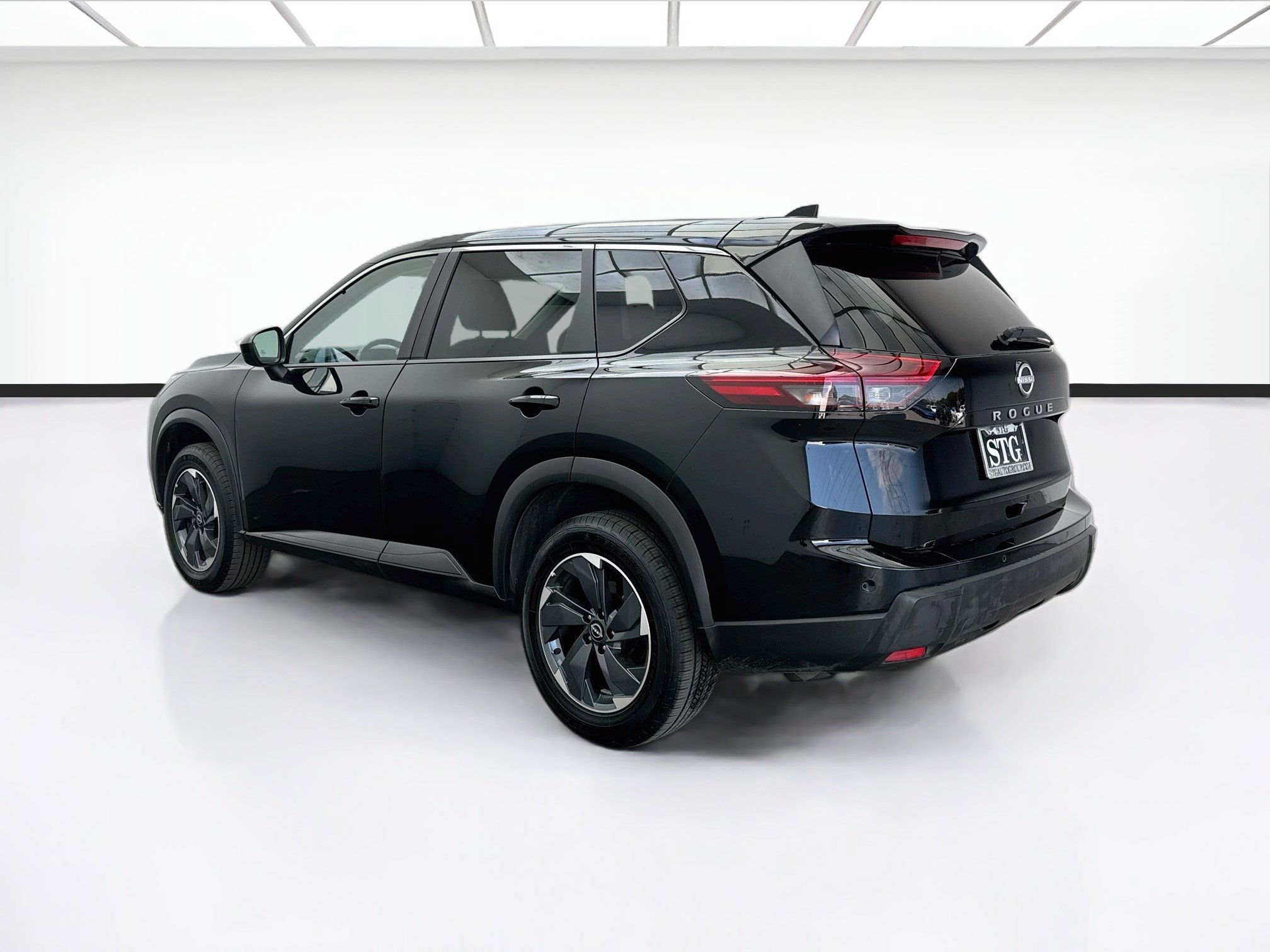 Used 2025 Nissan Rogue SV FWD image 6