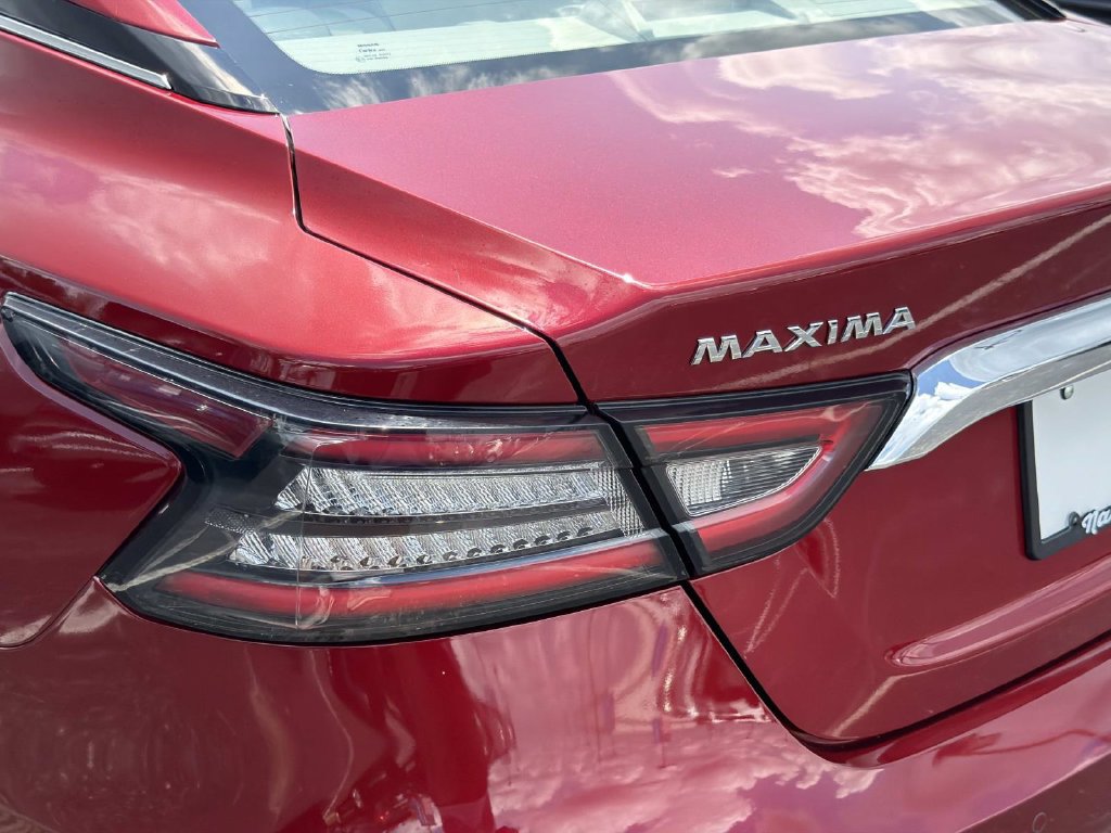 Used 2023 Nissan Maxima Platinum w/ Sport Mat Group FWD image 11