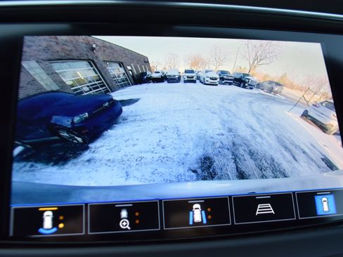 Used 2022 Buick Enclave Premium image 22