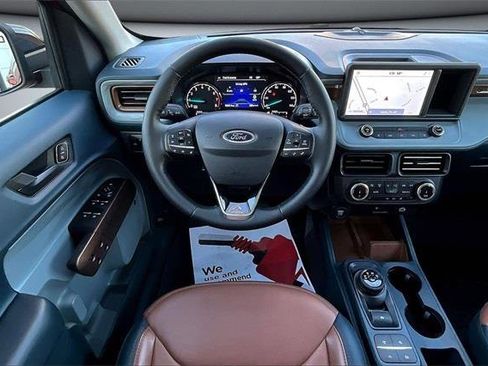 Used 2024 Ford Maverick Lariat image 10