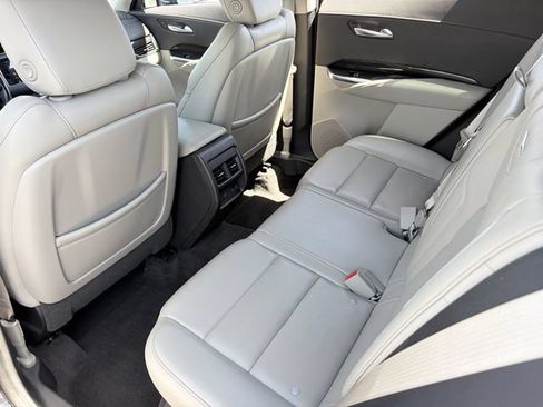 Used 2019 Cadillac XT4 Premium Luxury FWD image 24