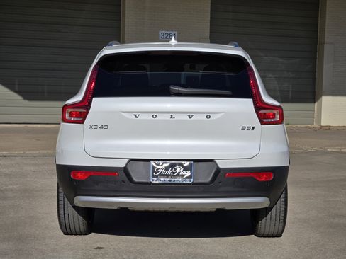 New 2025 Volvo XC40 B5 Ultra w/ Protection Package image 8