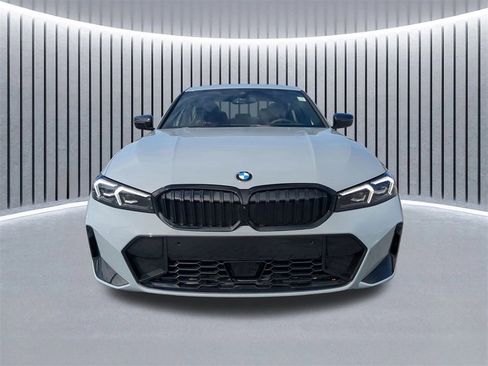 Used 2026 BMW 330i Sedan w/ M Sport Package image 10
