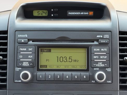 Used 2010 Kia Sedona LX FWD image 12