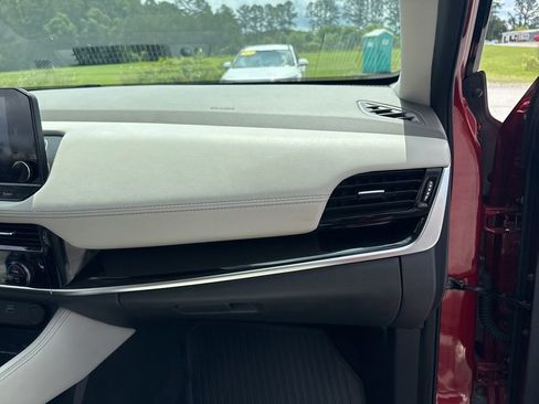 Used 2023 Nissan Rogue SL w/ SL Premium Package FWD image 28