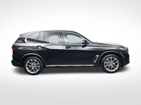 New 2026 BMW X5 xDrive50e w/ Executive Package image 3