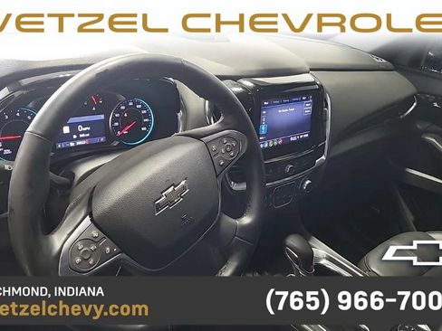 Used 2023 Chevrolet Traverse RS AWD/4WD image 4