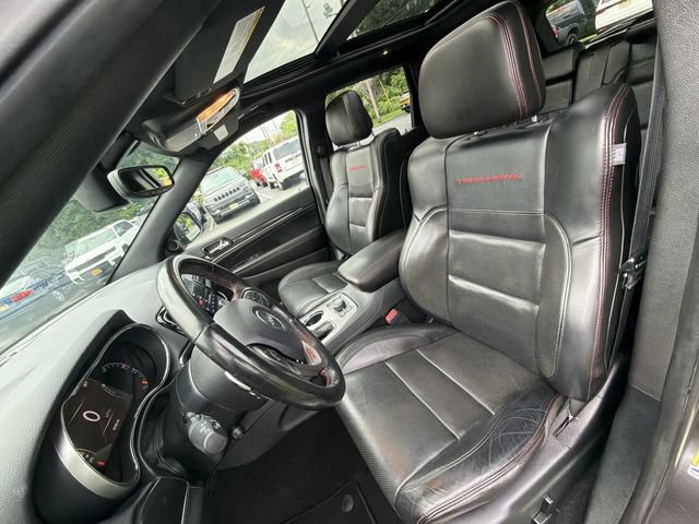 Used 2020 Jeep Grand Cherokee Trailhawk w/ Trailhawk Luxury Group AWD/4WD image 15