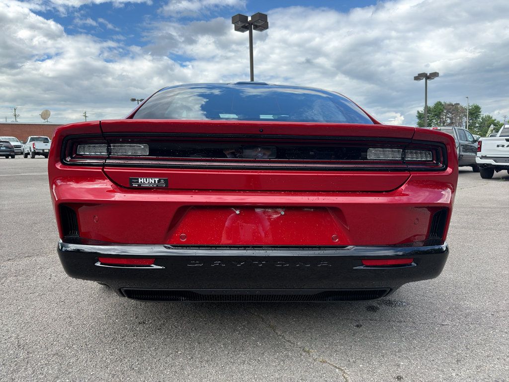 Used 2024 Dodge Charger Daytona R/T w/ Plus Group AWD/4WD image 6