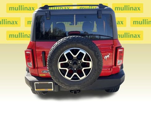 Used 2022 Ford Bronco Base image 31