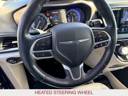 Certified 2019 Chrysler Pacifica Touring-L Plus w/ Advanced Safetytec Group image 16