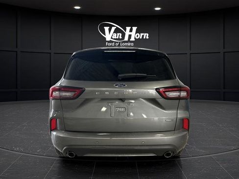 Certified 2025 Ford Escape ST-Line Elite w/ Premium Technology Package image 13