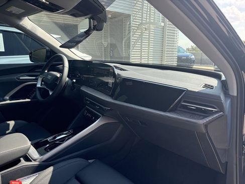 New 2025 Audi Q5 Premium Plus image 15