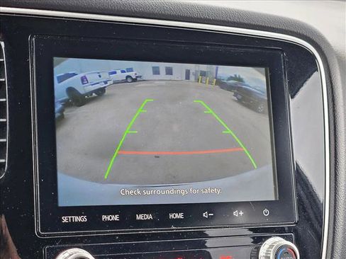 Used 2022 Mitsubishi Outlander SEL AWD/4WD image 13
