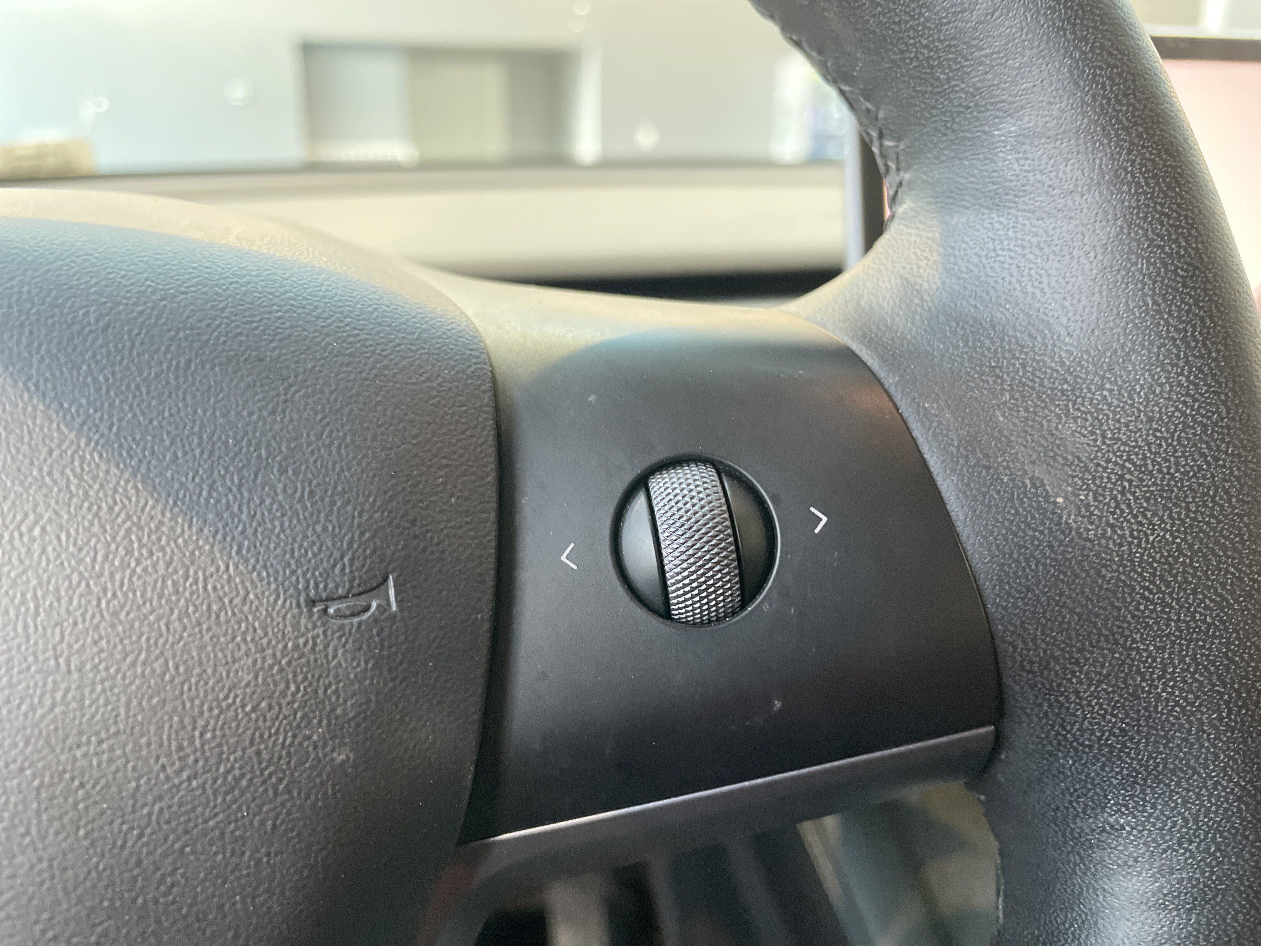 Used 2022 Tesla Model Y Long Range AWD/4WD image 20