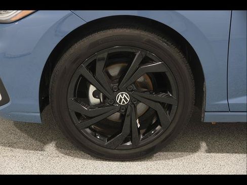 Certified 2026 Volkswagen Jetta SE FWD image 20