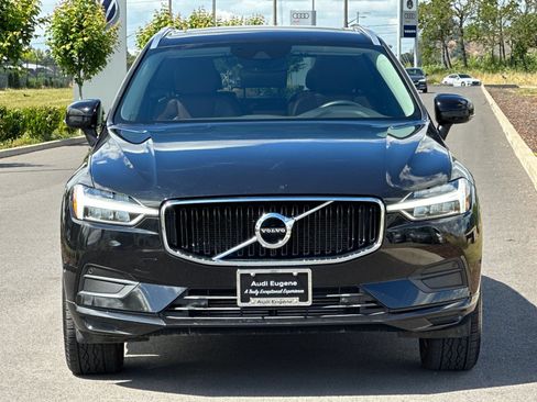 Used 2019 Volvo XC60 T6 Momentum w/ Multimedia Package AWD/4WD image 8