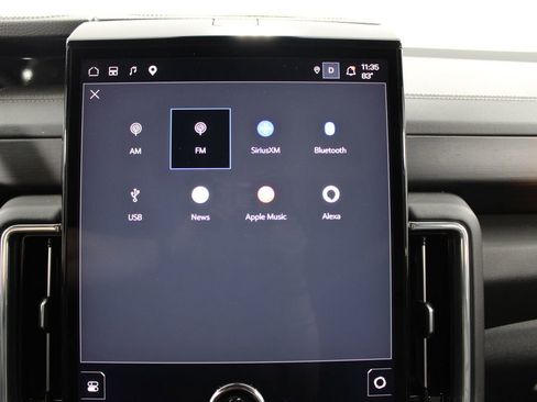 Used 2025 GMC Yukon XL Denali AWD/4WD image 35