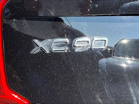Certified 2023 Volvo XC90 B6 Plus w/ Protection Package image 31