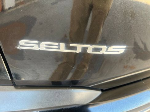 Certified 2025 Kia Seltos EX w/ EX Sunroof Package AWD/4WD image 34