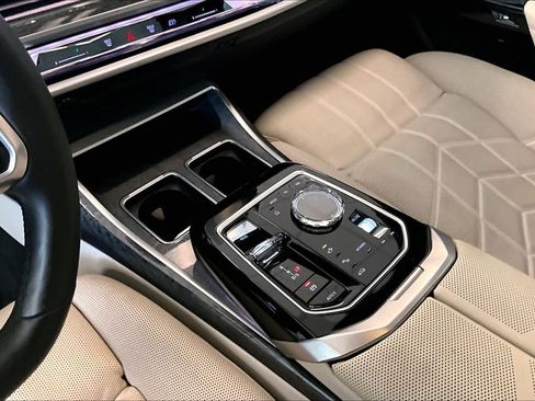 Used 2023 BMW 740i w/ Executive Package RWD image 15
