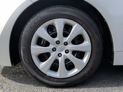Used 2024 Toyota Corolla LE FWD image 10