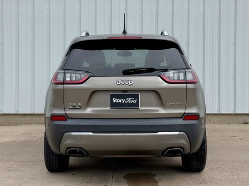 Used 2019 Jeep Cherokee Limited AWD/4WD image 5