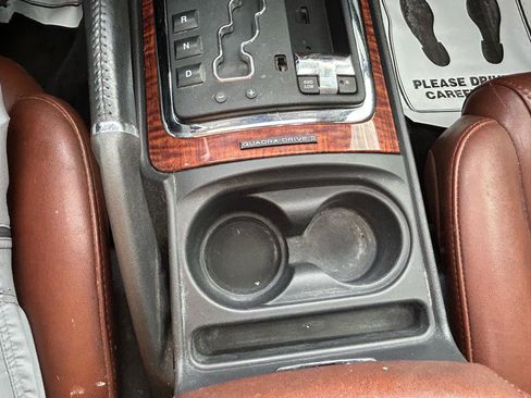 Used 2008 Jeep Commander Limited w/ Trailer Tow Group IV AWD/4WD image 27