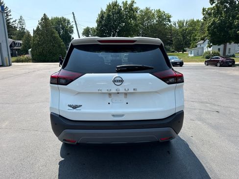 Used 2023 Nissan Rogue S FWD image 4