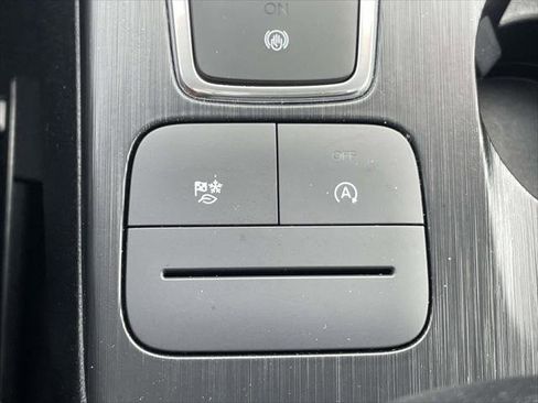 Used 2022 Ford Escape SEL w/ Technology Package image 32