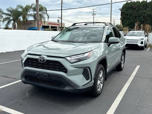 Used 2022 Toyota RAV4 XLE w/ Convenience Package AWD/4WD image 3
