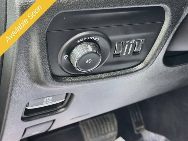 Used 2024 Jeep Grand Cherokee Limited w/ Luxury Tech Group II AWD/4WD image 10