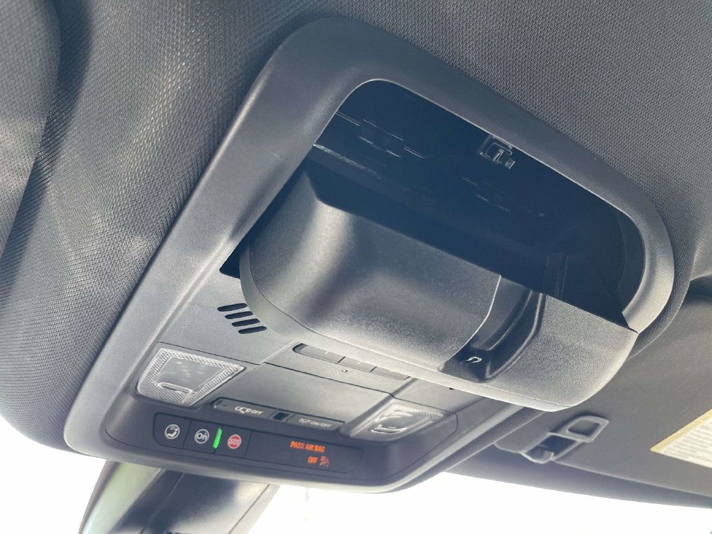 Used 2025 Chevrolet Blazer RS FWD image 26