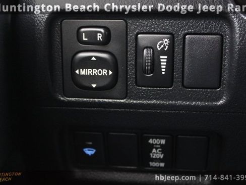 Used 2018 Toyota 4Runner SR5 image 20