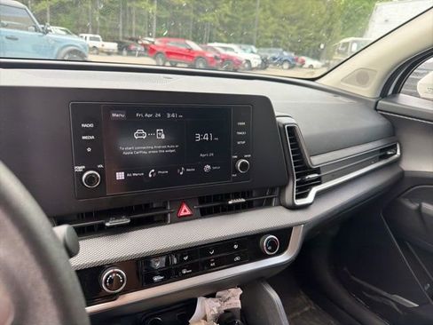 Used 2024 Kia Sportage LX FWD image 25