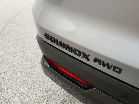 New 2026 Chevrolet Equinox RS w/ Convenience Package III image 17