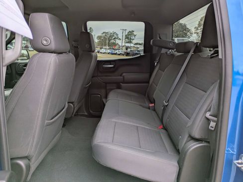Used 2022 Chevrolet Silverado 1500 Custom image 14