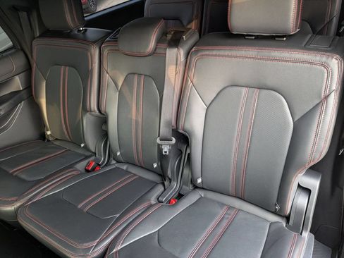 Used 2023 Ford Expedition Max Limited AWD/4WD image 30