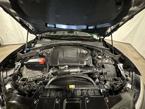 Used 2025 Jaguar F-PACE R-Dynamic S AWD/4WD image 30