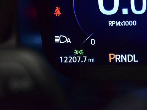 Used 2025 Ford Explorer Active w/ Active Comfort Package AWD/4WD image 19