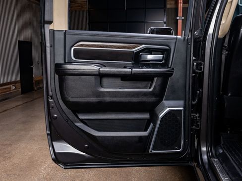Used 2020 RAM 2500 Laramie AWD/4WD image 38