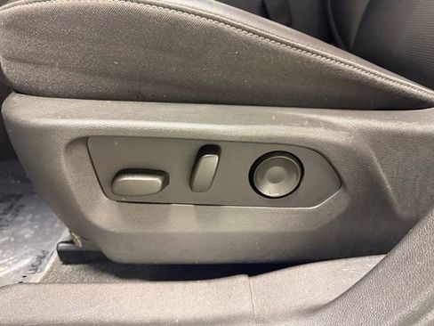 Certified 2025 Buick Envision Preferred image 11