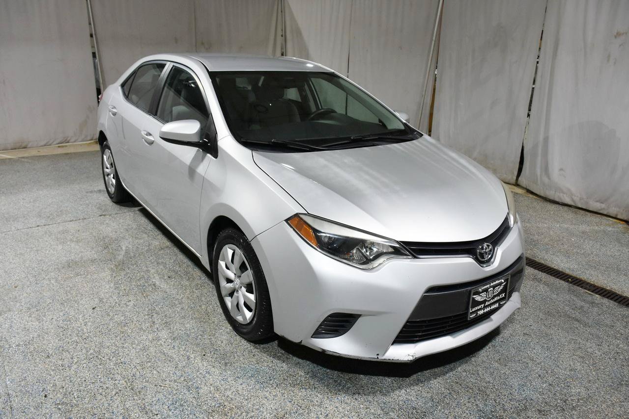 Used 2016 Toyota Corolla LE FWD image 3