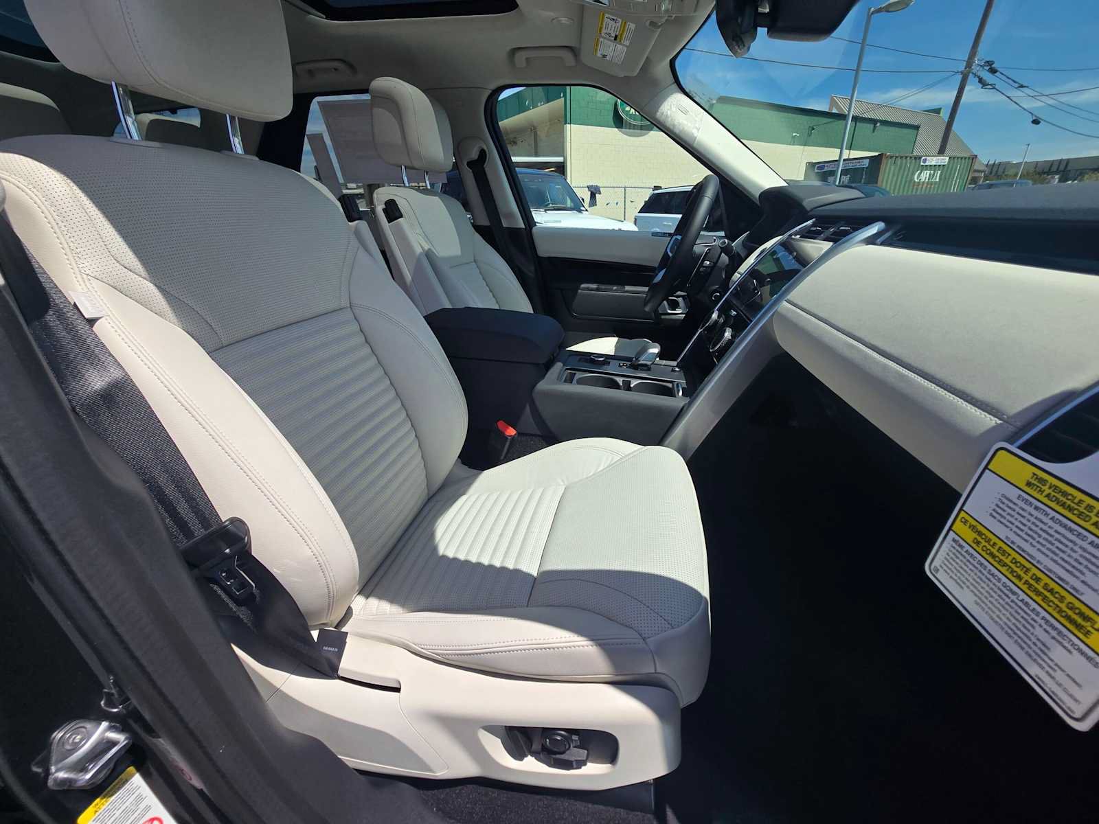 New 2026 Land Rover Discovery S AWD/4WD image 10