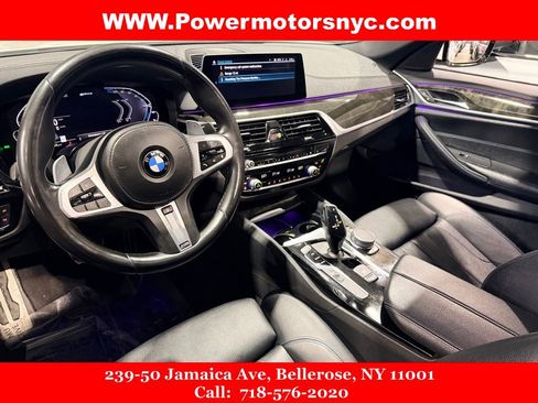 Used 2020 BMW 530e w/ M Sport Package image 21