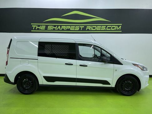 Used 2020 Ford Transit Connect XLT image 11