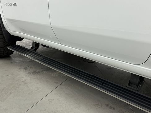 Used 2022 Chevrolet Silverado 3500 High Country image 13