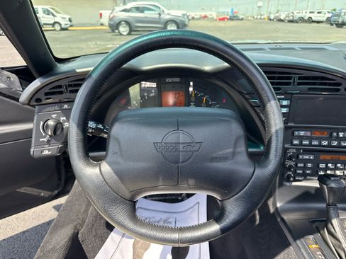 Used 1996 Chevrolet Corvette Convertible RWD image 17